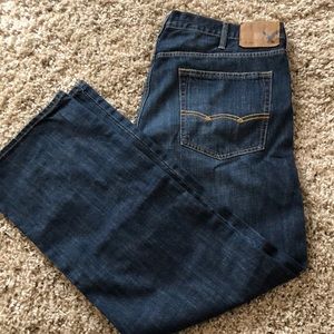 American Eagle “loose” men’s jeans